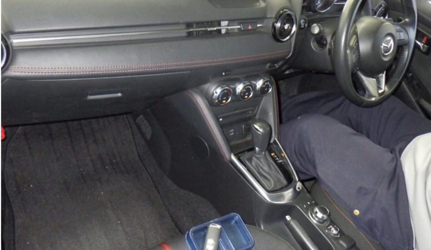 MAZDA DEMIO XD TOURING