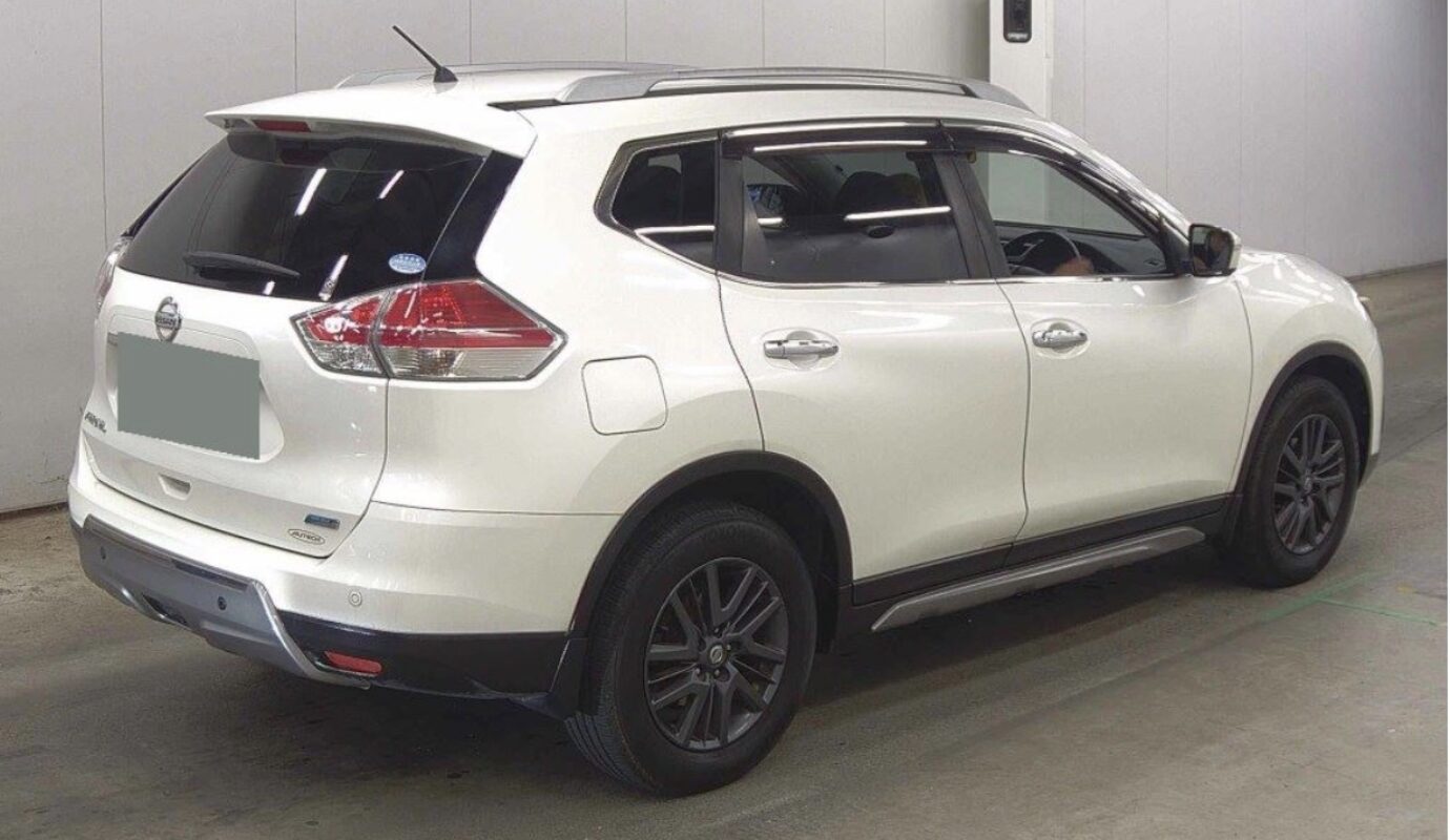 NISSAN X-TRAIL