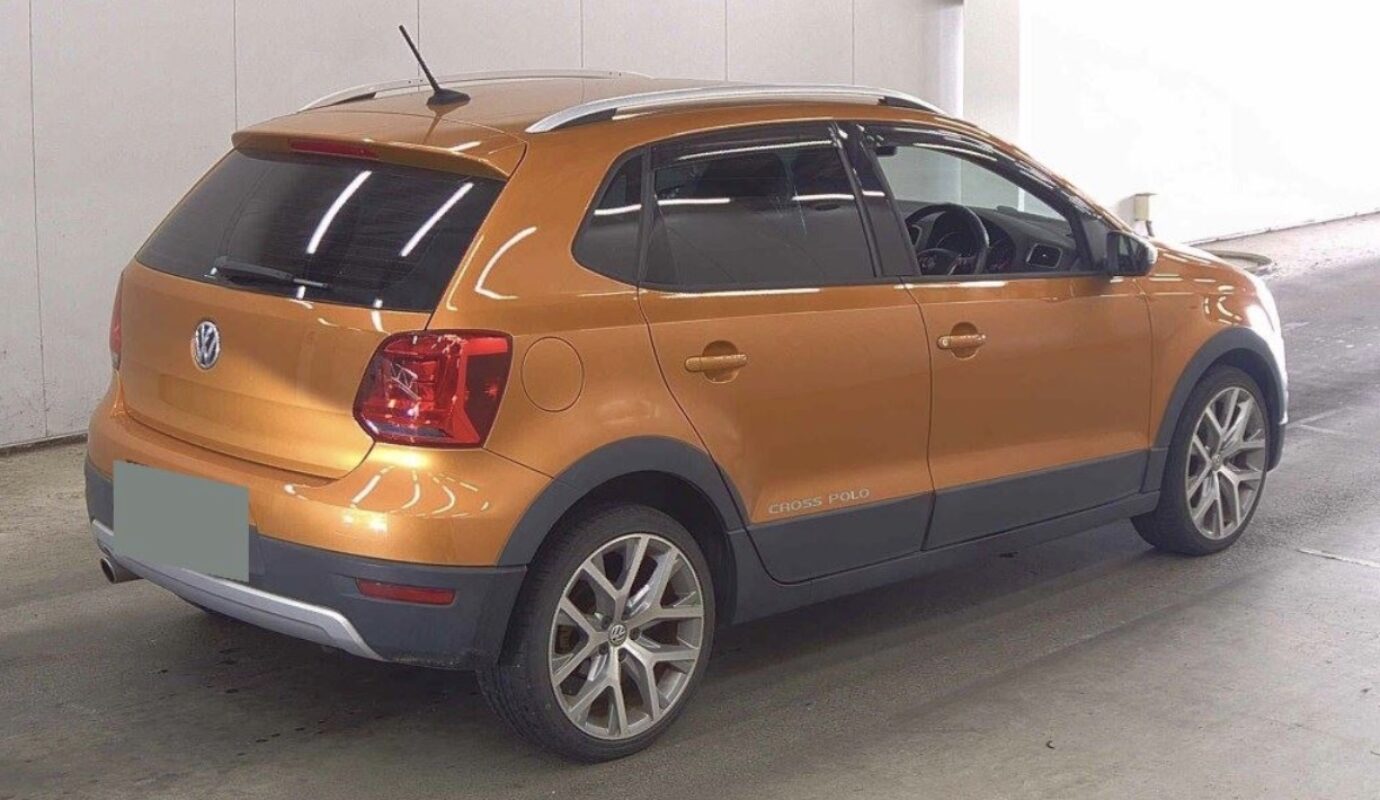 VOLKSWAGEN CROSSPOLO