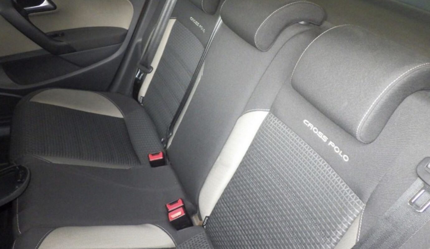 VOLKSWAGEN CROSSPOLO