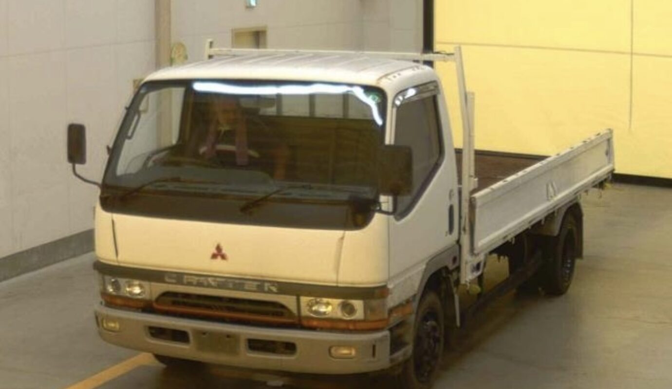 MITSUBISHI CANTER