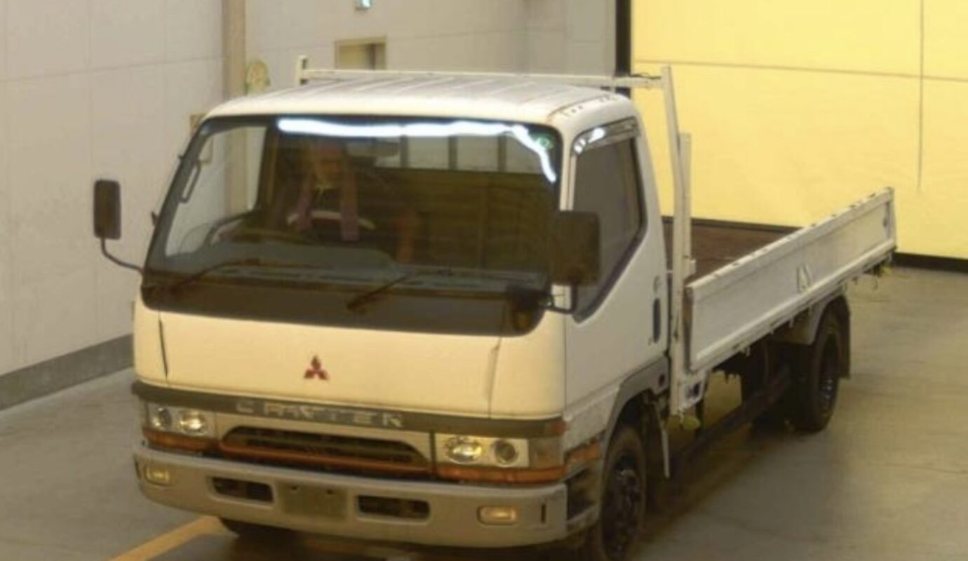 MITSUBISHI CANTER