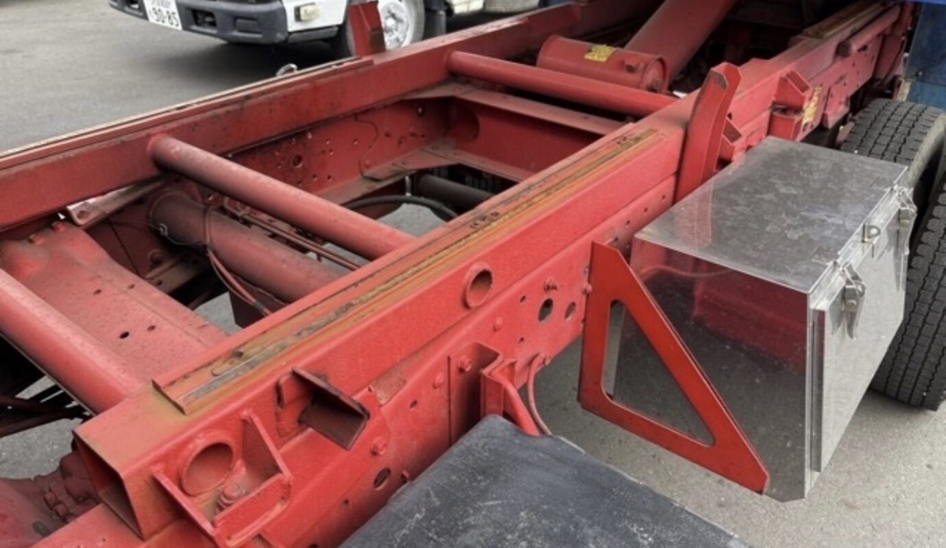 MITSUBISHI CANTER DUMP