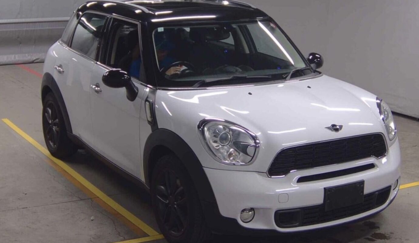 MINI COOPER CROSSOVER