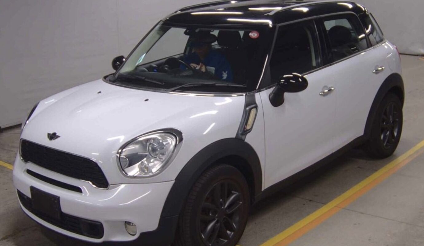 MINI COOPER CROSSOVER
