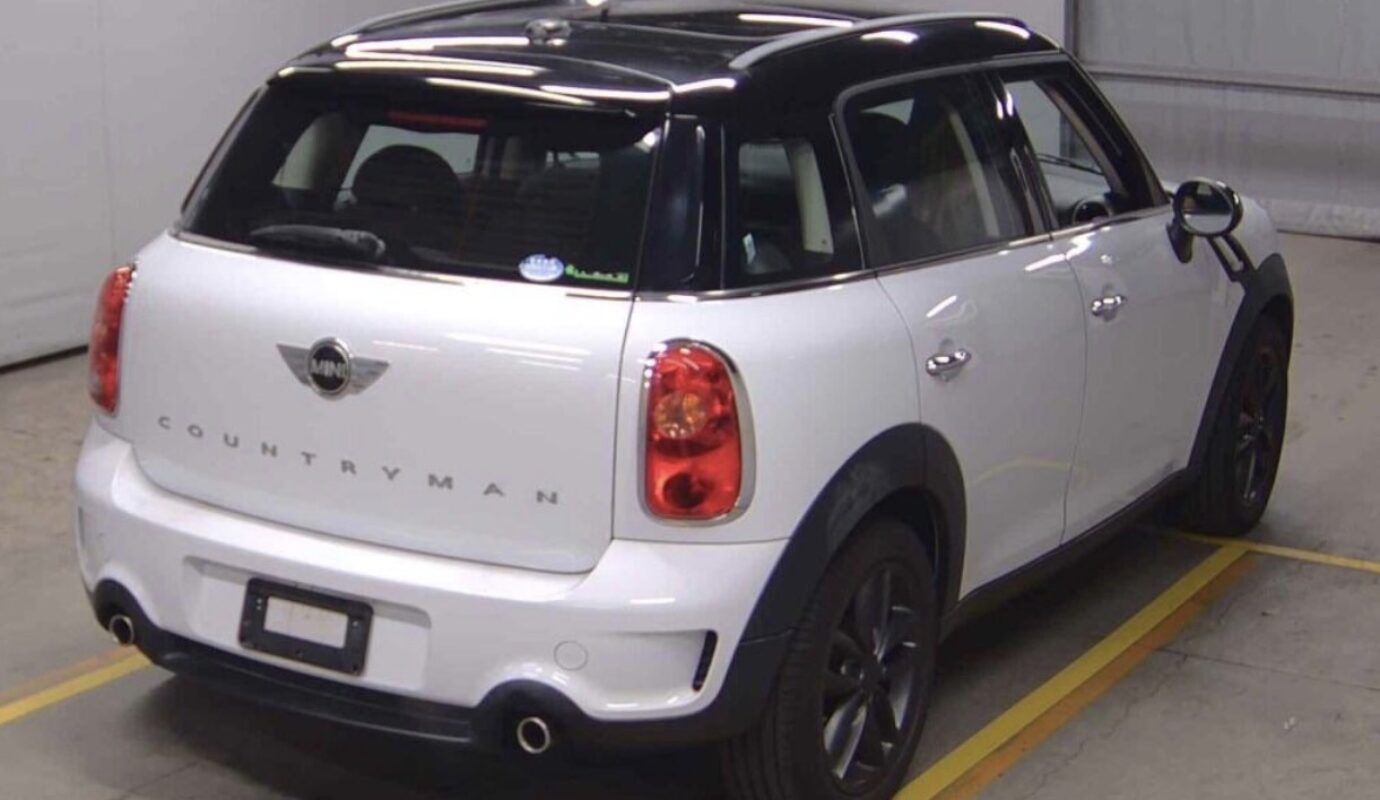 MINI COOPER CROSSOVER